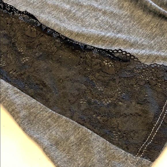 Women’s size large shirt - Picture 2 of 5